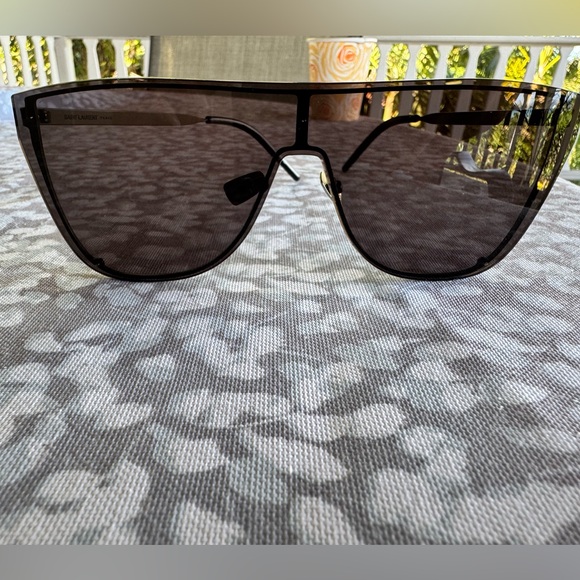 SAINT LAURENT MASK YSL SL1B 001 Black Unisex Shield Sunglasses Retail $530 - Picture 2 of 11